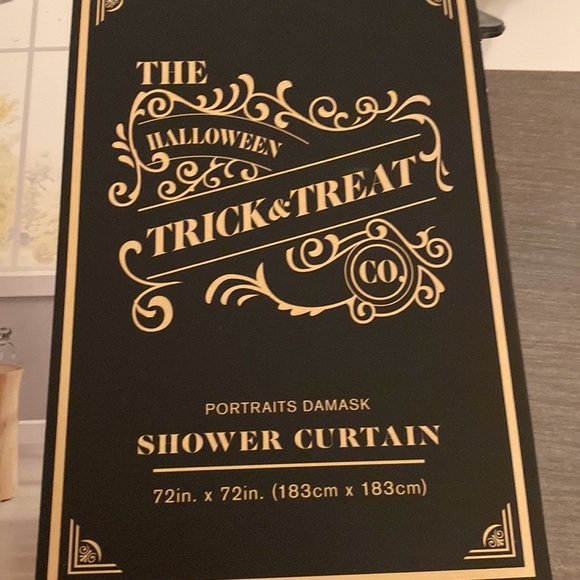 🧡💀 Skull Shower Curtin 💀🧡 - Picture 4 of 6